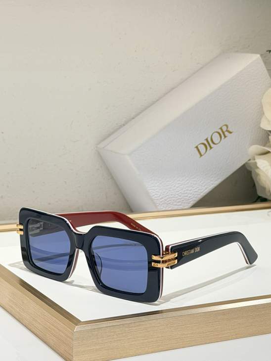Picture of Dior Sunglasses _SKUfw80236113fw